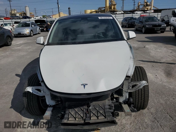 2022 Tesla Model Y Long Range z VIN 7SAYGDEE9NF434908, wystawiony jako Copart lot #56733235 z przebiegiem 38 178 mil mil oraz Szkoda całkowita • Salvage title. Historia ofert i sprzedaży dostępna na DreamBid. Obrazek 5.