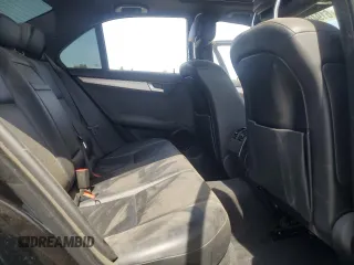 2013 Mercedes-Benz C 250 Sport с VIN WDDGF4HB4DA805824, выставлен на аукционе Copart как лот 61940825 с пробегом Не указан миль и Списание • Salvage title. История ставок и продаж доступна на DreamBid. Изображение 10.
