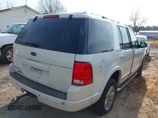 2003 Ford Explorer z VIN 1FMDU65K43ZB00746, wystawiony jako IAAI lot #41808761 z przebiegiem 219 898 mil mil oraz . Historia ofert i sprzedaży dostępna na DreamBid. Obrazek 4.