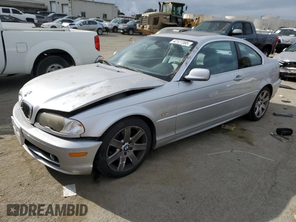 2003 BMW 3 Series 325Ci with VIN WBABN33453PG60668, listed as a Copart auction lot 42127385 with 155,189 mi miles and Salvage Title. Bid and sale history available at carsss.com. Image 1.