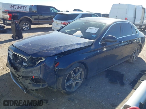 2019 Mercedes-Benz E 300 with VIN WDDZF4JB5KA523255, listed as a IAAI auction lot 41731107 with 22,065 mi miles and . Bid and sale history available at DreamBid. Image 2.