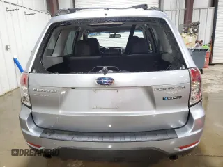 2013 Subaru Forester X Limited z VIN JF2SHAECXDH424658, wystawiony jako Copart lot #57326425 z przebiegiem 138 459 mil mil oraz Szkoda całkowita • Salvage title. Historia ofert i sprzedaży dostępna na DreamBid. Obrazek 6.