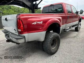 2002 Ford F-350 XL z VIN 1FTWW33F92EA76011, wystawiony jako Copart lot #59820745 z przebiegiem 442 139 mil mil oraz Czysty tytuł • Clean title. Historia ofert i sprzedaży dostępna na DreamBid. Obrazek 4.