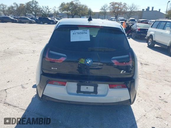 2017 BMW i3 z VIN WBY1Z8C55HV550906, wystawiony jako IAAI lot #41705056 z przebiegiem 79 566 mil mil oraz . Historia ofert i sprzedaży dostępna na DreamBid. Obrazek 16.