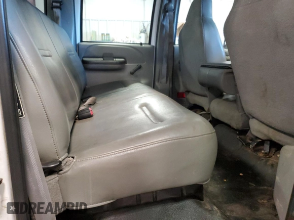 2003 Ford F-250 XL с VIN 1FTNW21LX3ED26694, выставлен на аукционе Copart как лот 85975944 с пробегом 253 392 миль миль и На запчасти • Non repairable. История ставок и продаж доступна на DreamBid. Изображение 11.