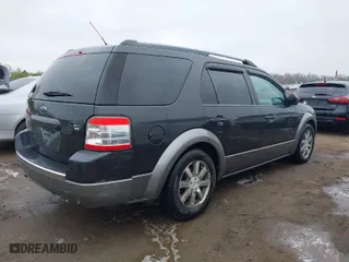 2008 Ford Taurus X SEL with VIN 1FMDK05WX8GA23924, listed as a IAAI auction lot 42019262 with 146,185 mi miles. Bid and sale history available at carsss.com. Image 4.