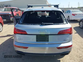 2025 Audi Q5 S line Premium z VIN WA1GAAFY0S2026775, wystawiony jako IAAI lot #41866254 z przebiegiem 8730 mil mil oraz . Historia ofert i sprzedaży dostępna na DreamBid. Obrazek 6.