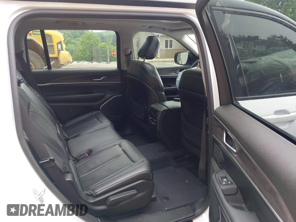 2023 Jeep Grand Cherokee Limited с VIN 1C4RJKBG6P8719663, выставлен на аукционе IAAI как лот 42480179 с пробегом 58 415 миль миль и . История ставок и продаж доступна на DreamBid. Изображение 8.