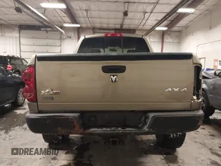 2008 Dodge 2500 SLT z VIN 3D7KS28A48G154445, wystawiony jako IAAI lot #41577967 z przebiegiem 223 161 mil mil oraz . Historia ofert i sprzedaży dostępna na DreamBid. Obrazek 17.