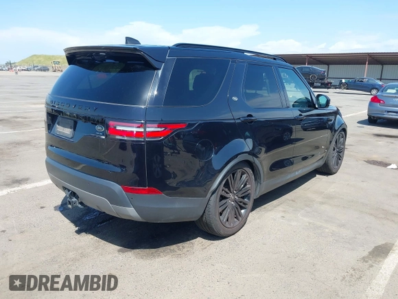 2017 Land Rover Discovery HSE Luxury with VIN SALRHBBV9HA030844, listed as a IAAI auction lot 42055028 with 101,114 mi miles. Bid and sale history available at carsss.com. Image 4.