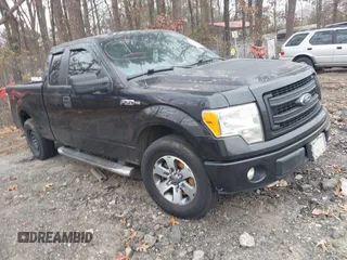 2013 Ford F-150 XL with VIN 1FTFX1CFXDFD00157, listed as a IAAI auction lot 41109981 with 226,130 mi miles. Bid and sale history available at carsss.com. Image 1.