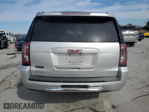 2015 GMC Yukon XL SLT with VIN 1GKS2HKC8FR650082, listed as a Copart auction lot 45049375 with 222,200 mi miles and Salvage Title. Bid and sale history available at carsss.com. Image 6.