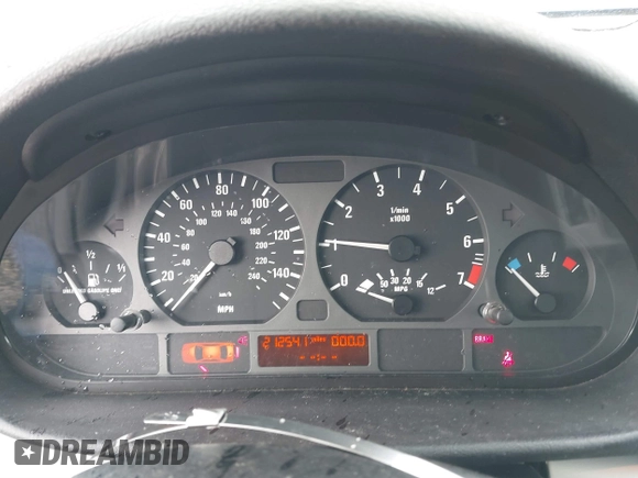 2004 BMW 3 Series 325i with VIN WBAET37414NH06040, listed as a IAAI auction lot 41793260 with 212,541 mi miles. Bid and sale history available at carsss.com. Image 7.