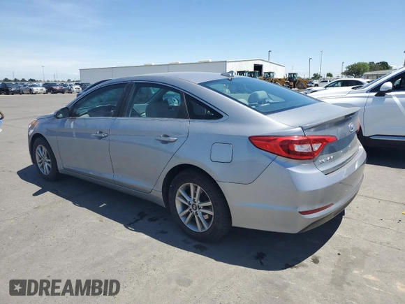 2017 Hyundai Sonata SE z VIN 5NPE24AF9HH477549, wystawiony jako Copart lot #57172315 z przebiegiem 130 643 mil mil oraz Szkoda całkowita • Salvage title. Historia ofert i sprzedaży dostępna na DreamBid. Obrazek 2.