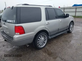2003 Ford Expedition Special Service with VIN 1FMRU15W83LB77540, listed as a IAAI auction lot 42690609 with 282,647 mi miles and . Bid and sale history available at DreamBid. Image 4.
