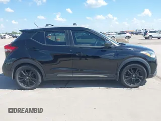 2020 Nissan Kicks SR z VIN 3N1CP5DV9LL539481, wystawiony jako IAAI lot #42099708 z przebiegiem 67 361 mil mil oraz . Historia ofert i sprzedaży dostępna na DreamBid. Obrazek 14.