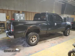 1999 Ford F-250 XL z VIN 1FTNX21F9XEB44305, wystawiony jako Copart lot #57709325 z przebiegiem 322 402 mil mil oraz Czysty tytuł • Clean title. Historia ofert i sprzedaży dostępna na DreamBid. Obrazek 3.