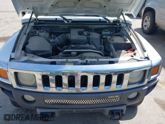 2006 Hummer H3 with VIN 5GTDN136168149867, listed as a IAAI auction lot 42057675 with 208,595 mi miles. Bid and sale history available at carsss.com. Image 10.