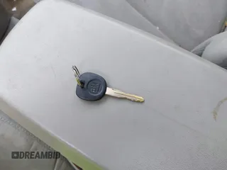 2006 Chevrolet Equinox LT z VIN 2CNDL63F166023522, wystawiony jako IAAI lot #42389852 z przebiegiem 203 362 mil mil oraz . Historia ofert i sprzedaży dostępna na DreamBid. Obrazek 11.