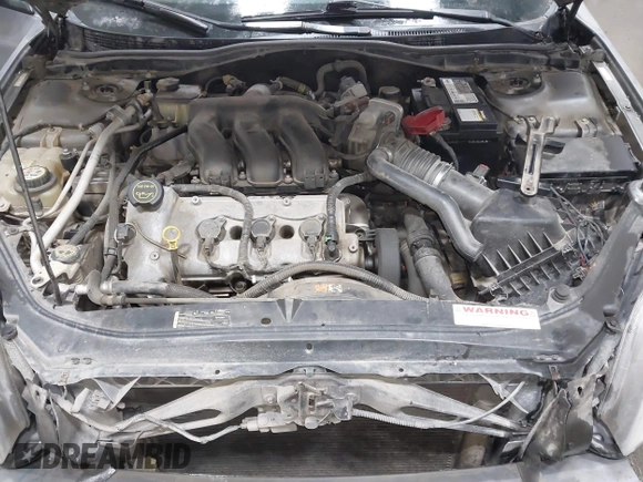 2007 Ford Fusion SE with VIN 3FAHP01147R225172, listed as a IAAI auction lot 41046047 with 188,076 mi miles. Bid and sale history available at carsss.com. Image 10.