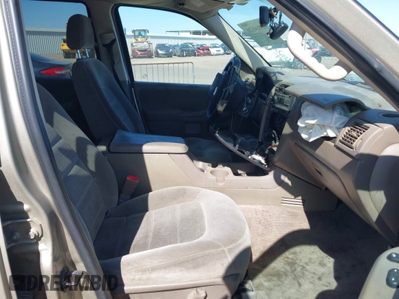2002 Ford Explorer XLT with VIN 1FMZU63E62ZC23045, listed as a IAAI auction lot 42064526 with Not Provided miles and . Bid and sale history available at DreamBid. Image 5.
