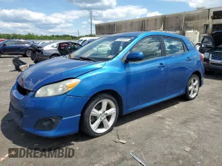 2009 Toyota Matrix S with VIN 2T1KE40EX9C029926, listed as a Copart auction lot 85000104 with 224,669 mi miles and Salvage Title. Bid and sale history available at carsss.com. Image 1.