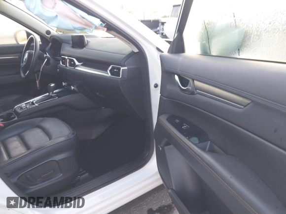 2019 Mazda CX-5 Grand Touring with VIN JM3KFADM2K0684232, listed as a IAAI auction lot 41929139 with 31,836 mi miles. Bid and sale history available at carsss.com. Image 5.