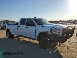 2022 Ram 3500 Tradesman with VIN 3C63RPGL7NG353311, listed as a Copart auction lot 45166315 with 72,329 mi miles and Salvage Title. Bid and sale history available at carsss.com. Image 1.