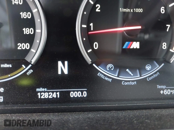 2013 BMW M6 z VIN WBSLX9C55DC968497, wystawiony jako IAAI lot #41863884 z przebiegiem 128 241 mil mil oraz . Historia ofert i sprzedaży dostępna na DreamBid. Obrazek 7.
