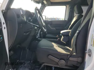 2016 Jeep Wrangler Unlimited Sport with VIN 1C4BJWDG0GL187779, listed as a Copart auction lot 62480015 with 109,296 mi miles and Salvage title. Bid and sale history available at DreamBid. Image 7.