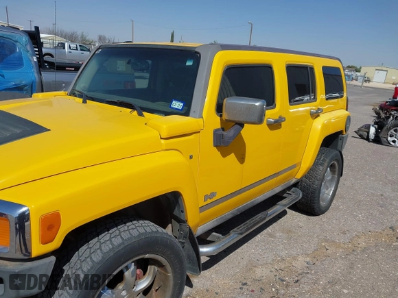 2007 Hummer H3 SUV with VIN 5GTDN13E378134277, listed as a IAAI auction lot 42008073 with 135,533 mi miles. Bid and sale history available at carsss.com. Image 11.