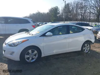 2012 Hyundai Elantra Limited with VIN 5NPDH4AE1CH085479, listed as a IAAI auction lot 41520882 with 61,720 mi miles. Bid and sale history available at carsss.com. Image 14.