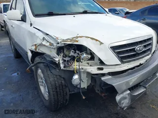 2007 Kia Sorento EX with VIN KNDJC736075701123, listed as a IAAI auction lot 41523321 with 126,003 mi miles. Bid and sale history available at carsss.com. Image 6.