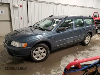 2005 Volvo XC70 with VIN YV1SZ592251181565, listed as a Copart auction lot 49914215 with 220,072 mi miles and Clean Title. Bid and sale history available at DreamBid. Image 1.