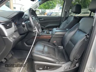 2019 GMC Yukon XL SLT z VIN 1GKS1GKC8KR245444, wystawiony jako Copart lot #55600905 z przebiegiem 106 345 mil mil oraz Szkoda całkowita • Salvage title. Historia ofert i sprzedaży dostępna na DreamBid. Obrazek 7.