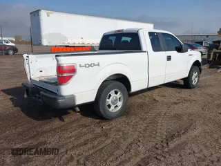2014 Ford F-150 XL with VIN 1FTEX1EM0EKE57132, listed as a IAAI auction lot 41895499 with 260,186 mi miles and . Bid and sale history available at carsss.com. Image 4.