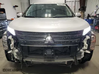 2024 Mitsubishi Outlander SE with VIN JA4J4VA8XRZ079903, listed as a Copart auction lot 44705315 with 11,011 mi miles and Salvage Title. Bid and sale history available at carsss.com. Image 5.