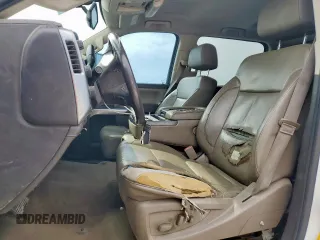 2015 Chevrolet Silverado 3500HD LTZ z VIN 1GC4K0C82FF563117, wystawiony jako Copart lot #54209155 z przebiegiem 335 070 mil mil oraz Szkody całkowita. Historia ofert i sprzedaży dostępna na DreamBid. Obrazek 7.