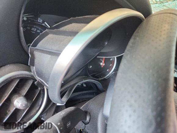 2018 Mercedes-Benz C 300 with VIN 55SWF4JB1JU263552, listed as a Copart auction lot 60669275 with Not provided miles and Non repairable. Bid and sale history available at DreamBid. Image 9.
