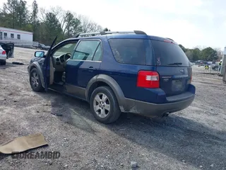 2006 Ford Freestyle SEL with VIN 1FMZK02156GA33093, listed as a IAAI auction lot 41612080 with 210,382 mi miles. Bid and sale history available at carsss.com. Image 3.