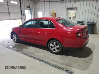 2008 Volkswagen Jetta SE z VIN 3VWRZ71K48M130858, wystawiony jako Copart lot #63095595 z przebiegiem 111 859 mil mil oraz Szkoda całkowita • Salvage title. Historia ofert i sprzedaży dostępna na DreamBid. Obrazek 2.