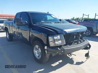 2007 Chevrolet Silverado 1500 Work Truck with VIN 1GCEK19C87E501718, listed as a IAAI auction lot 41971348 with 349,954 mi miles. Bid and sale history available at carsss.com. Image 1.