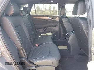 2024 Volkswagen Atlas SE with VIN 1V2JE2CA1RC229108, listed as a Copart auction lot 52820435 with 14,426 mi miles and Salvage title. Bid and sale history available at DreamBid. Image 11.