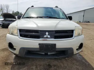 2006 Mitsubishi Endeavor LS with VIN 4A4MN21S56E074694, listed as a Copart auction lot 62396454 with 325,603 mi miles and Clean Title. Bid and sale history available at carsss.com. Image 5.