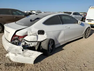 2015 Mercedes-Benz C 250 with VIN WDDGJ4HB8FG358171, listed as a Copart auction lot 49249085 with 106,497 mi miles and Clean Title. Bid and sale history available at DreamBid. Image 3.