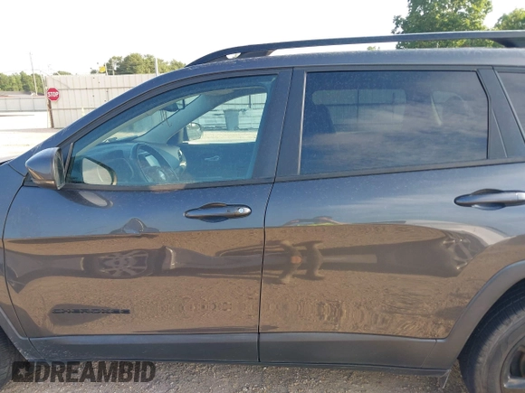 2017 Jeep Cherokee Limited with VIN 1C4PJLDB6HW593154, listed as a IAAI auction lot 42591432 with 99,935 mi miles and . Bid and sale history available at DreamBid. Image 14.