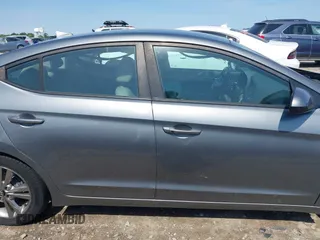 2017 Hyundai Elantra Value Edition z VIN KMHD84LF5HU152826, wystawiony jako IAAI lot #42264137 z przebiegiem 130 957 mil mil oraz . Historia ofert i sprzedaży dostępna na DreamBid. Obrazek 13.