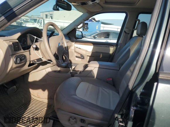2003 Ford Explorer Eddie Bauer z VIN 1FMZU64K93UC10258, wystawiony jako Copart lot #75002904 z przebiegiem 191 287 mil mil oraz Szkoda całkowita • Salvage title. Historia ofert i sprzedaży dostępna na DreamBid. Obrazek 7.