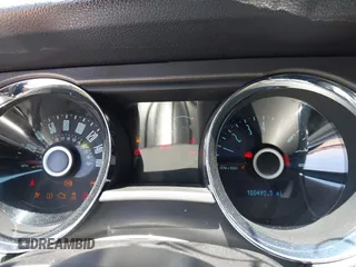 2014 Ford Mustang V6 with VIN 1ZVBP8AM7E5327555, listed as a IAAI auction lot 42316601 with 100,495 mi miles and . Bid and sale history available at DreamBid. Image 7.