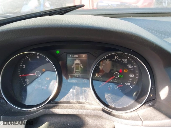 2016 Volkswagen Passat 1.8T S with VIN 1VWAS7A35GC015437, listed as a IAAI auction lot 41403316 with 167,873 mi miles. Bid and sale history available at carsss.com. Image 7.